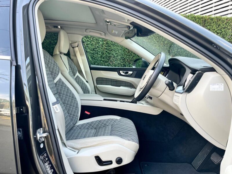 2019 Volvo XC60 T5 AWD Momentum