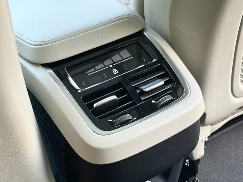 2019 Volvo XC60 T5 AWD Momentum