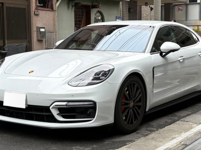 2021 Porsche Panamera GTS