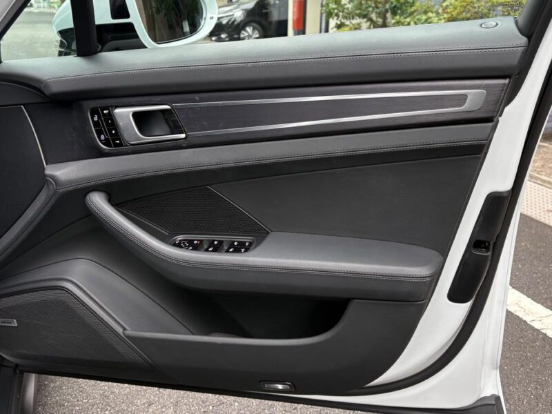 2021 Porsche Panamera GTS