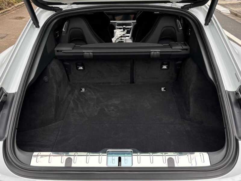 2021 Porsche Panamera GTS