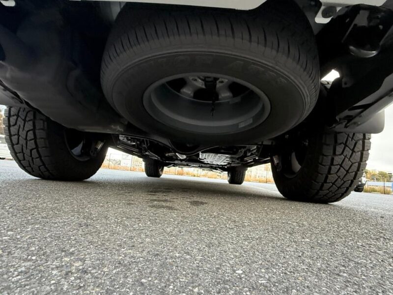 2024 Toyota Land Cruiser 300 GR Sport - FJA300W