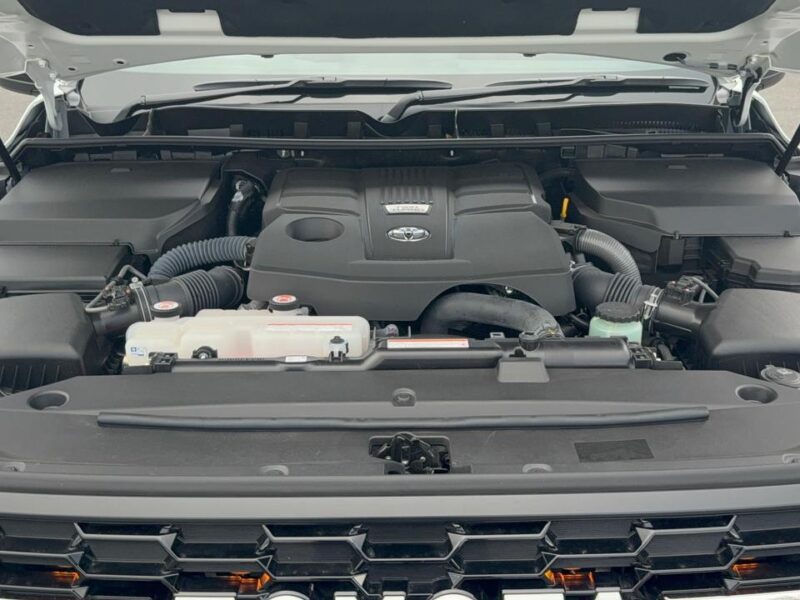 2024 Toyota Land Cruiser 300 GR Sport - FJA300W