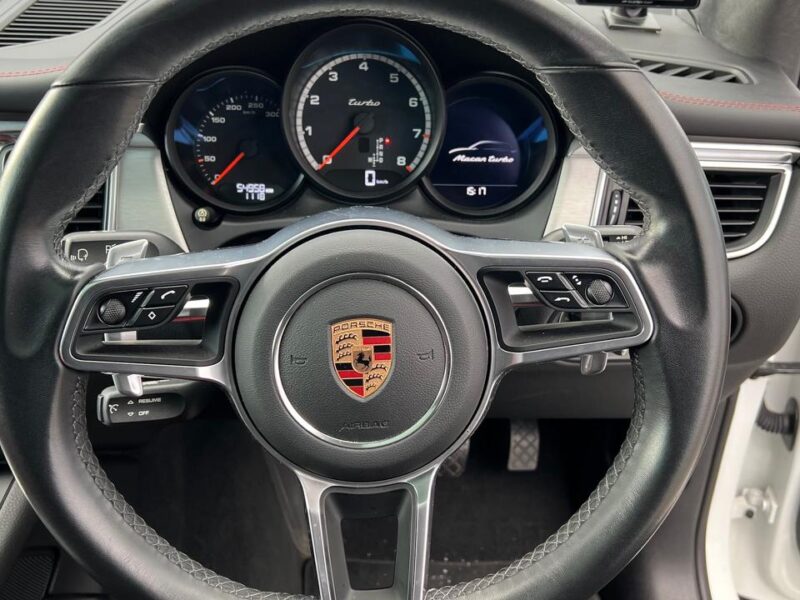 2019 Porsche Macan Turbo