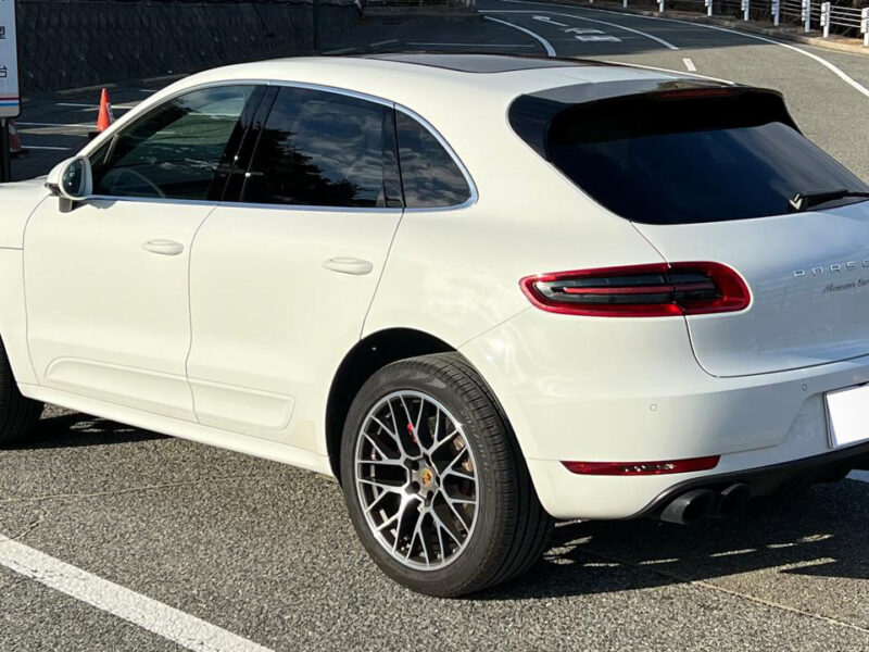 2019 Porsche Macan Turbo