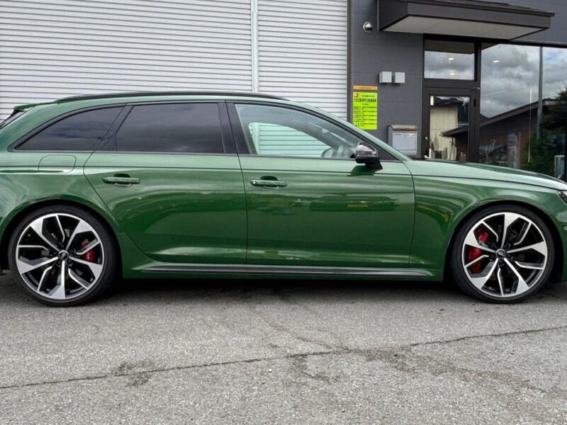 2019 AUDI RS4 Avant