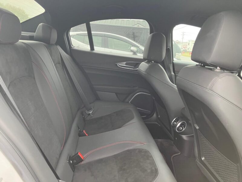 2019 Alfa Romeo Giulia Quadrifoglio