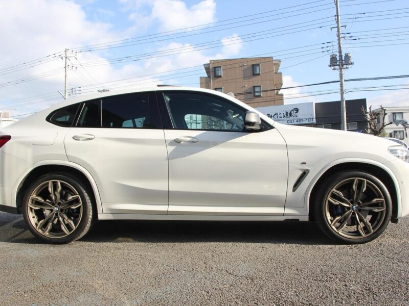 2019 BMW X4 M40i