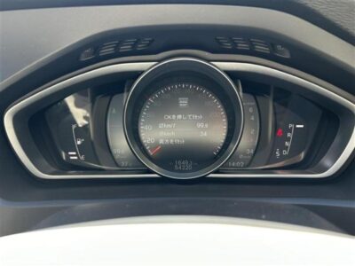 2020 VOLVO V40 Cross Country T5 AWD Momentum