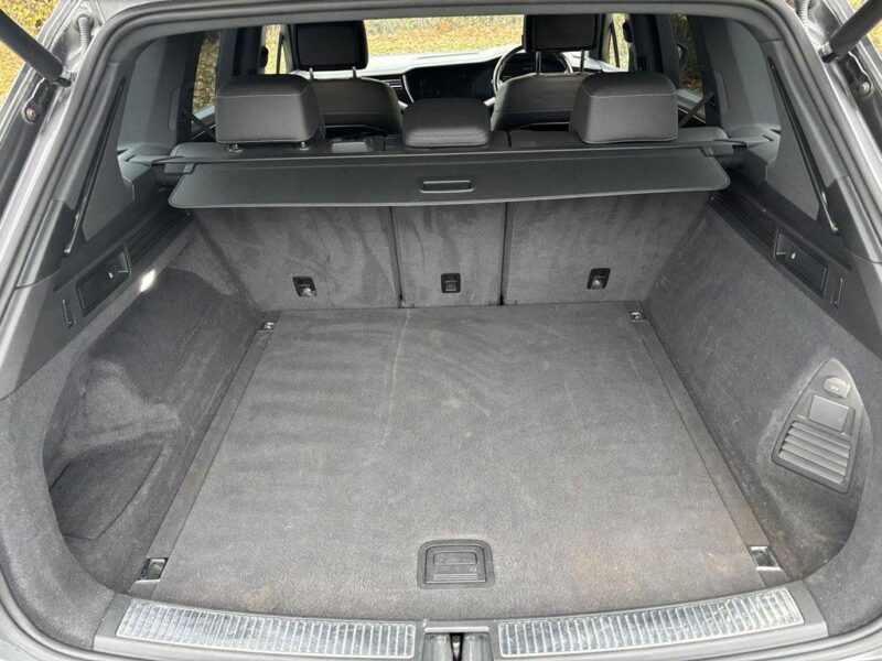 2019 Volkswagen Touareg 3.0TDi V6 R-Line Tech