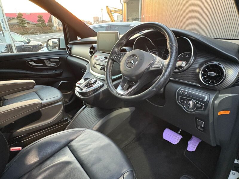 2020 Mercedes Benz V220d Avantgarde AMG Line LWB