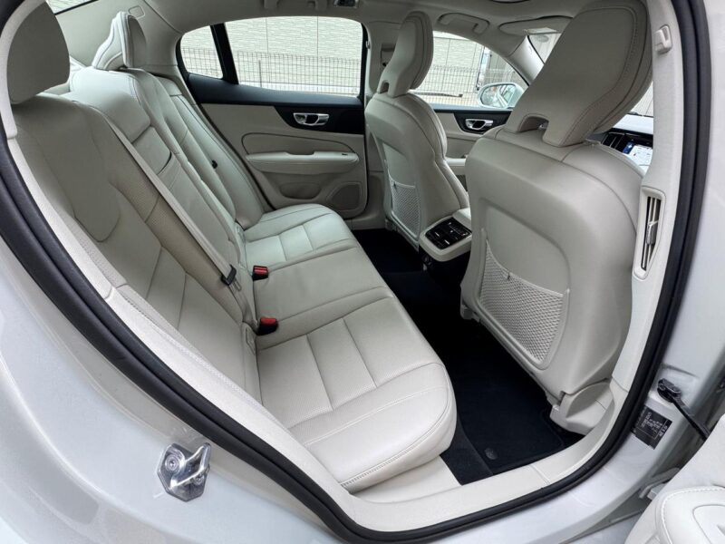 2019 VOLVO S60 T5 Inscription