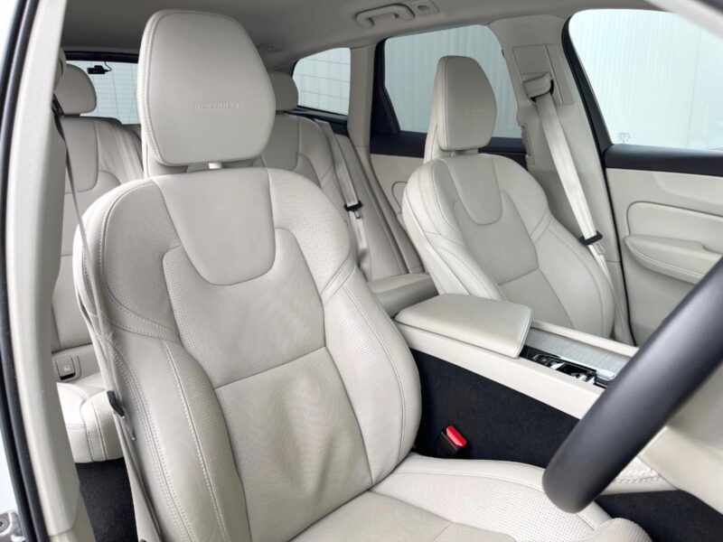 2019 VOLVO XC60 T5 AWD Inscription