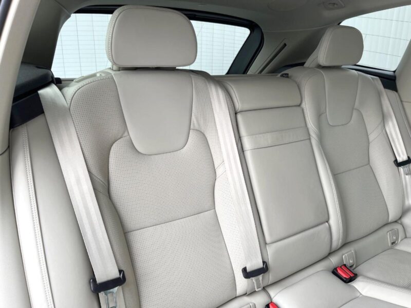 2019 VOLVO XC60 T5 AWD Inscription