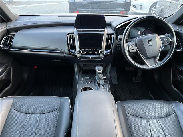 2019 Toyota Crown Hybrid RS Advance