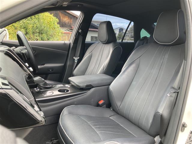 2019 Toyota Crown Hybrid RS Advance