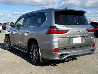 2020 LEXUS LX570