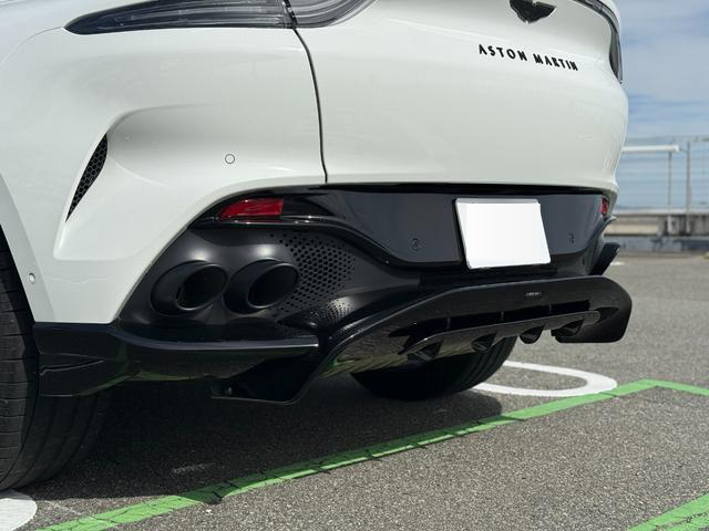 2022 Aston Martin DBX 707