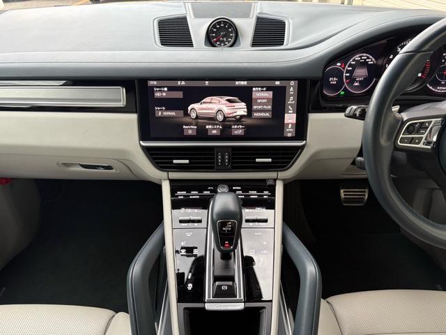 2020 Porsche Cayenne Turbo Coupe