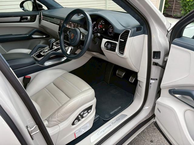 2020 Porsche Cayenne Turbo Coupe