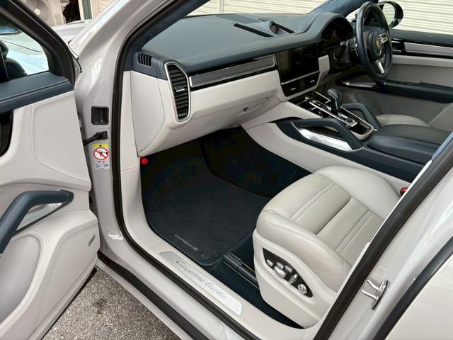 2020 Porsche Cayenne Turbo Coupe