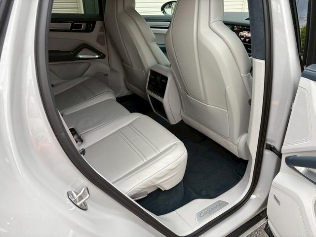 2020 Porsche Cayenne Turbo Coupe