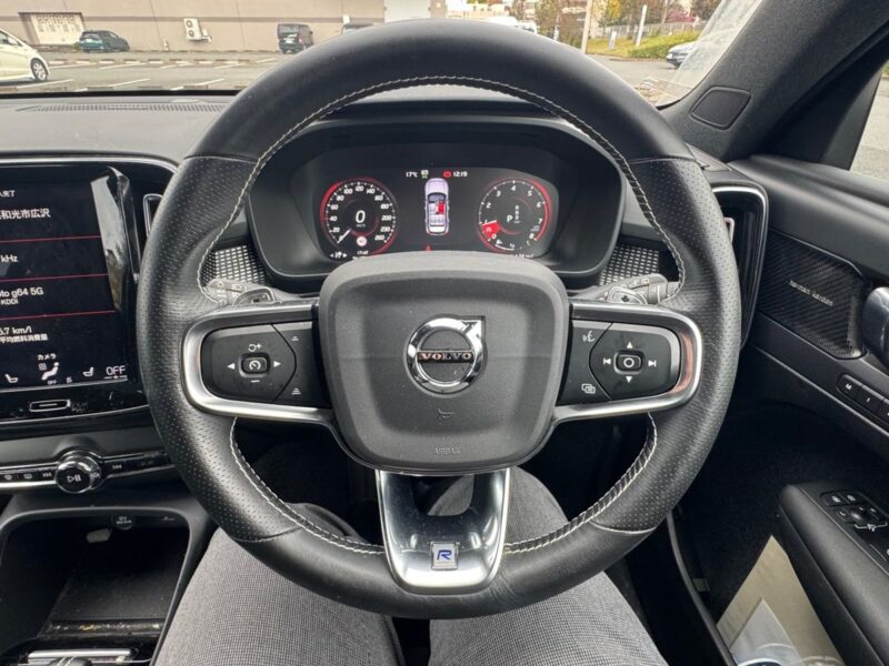 2020 Volvo XC40 T5 AWD R-Design