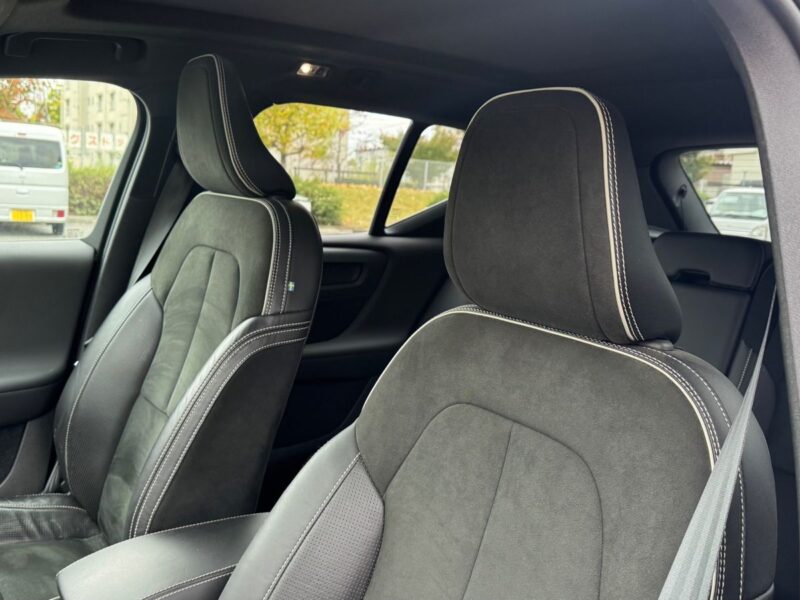 2020 Volvo XC40 T5 AWD R-Design