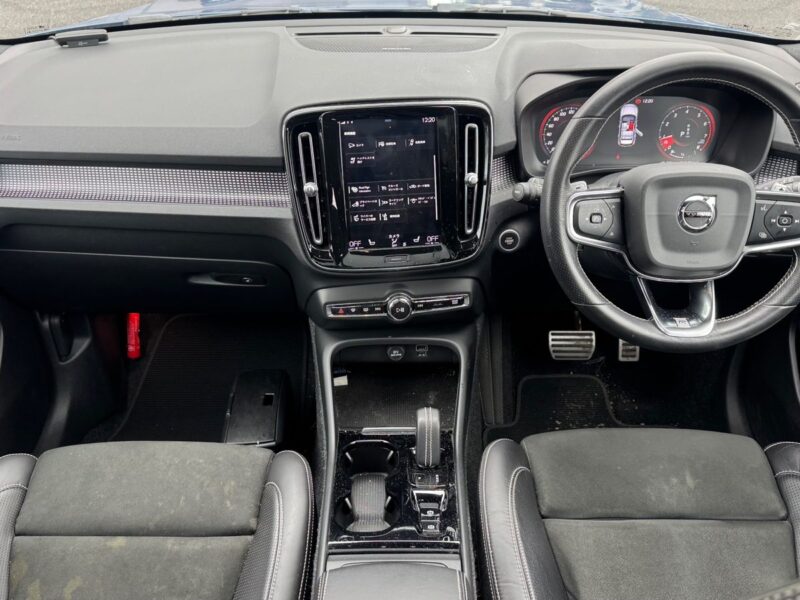 2020 Volvo XC40 T5 AWD R-Design