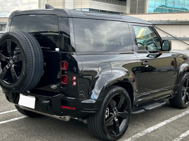 2023 Land Rover Defender 90 X Dynamic HSE P300