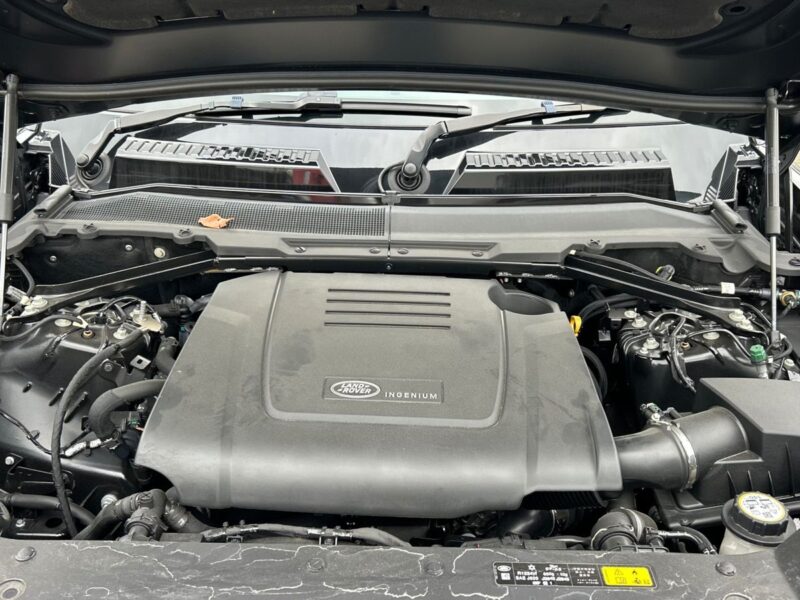 2023 Land Rover Defender 90 X Dynamic HSE P300