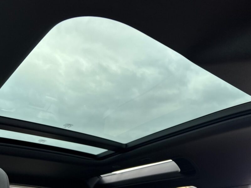 2023 Land Rover Defender 90 X Dynamic HSE P300