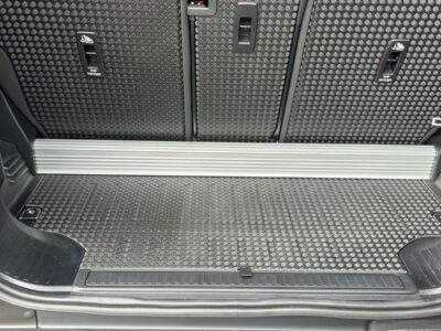 2023 Land Rover Defender 90 X Dynamic HSE P300