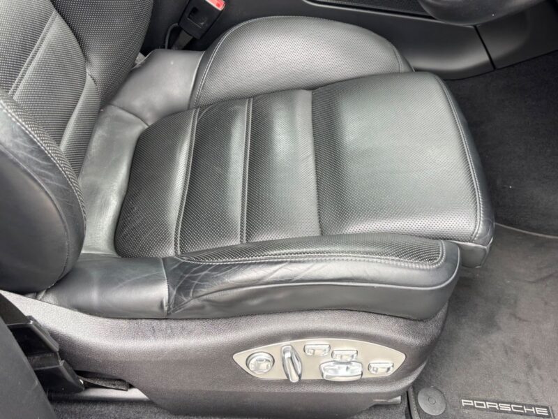 2020 Porsche Macan Turbo