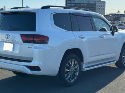 2023 Toyota Land Cruiser 300ZX - VJA300W