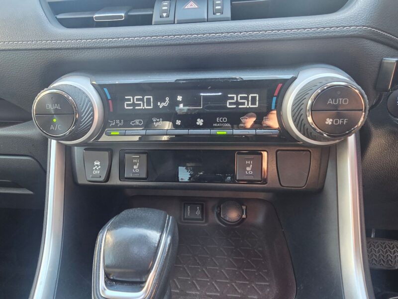 2019 Toyota Rav4 G Z Package 4WD - MXAA54