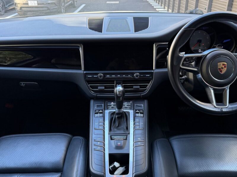 2020 Porsche Macan S