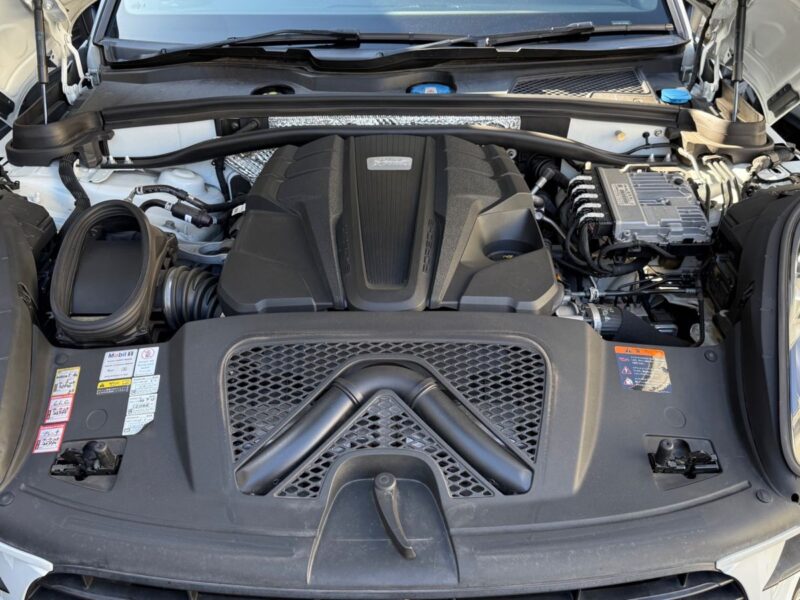 2020 Porsche Macan S