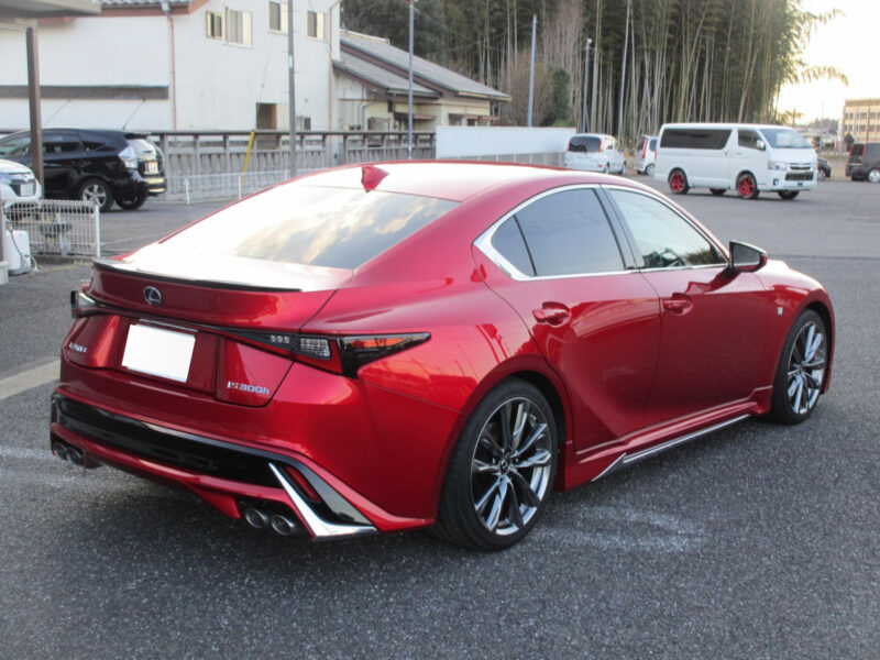 2021 LEXUS IS300h F Sport