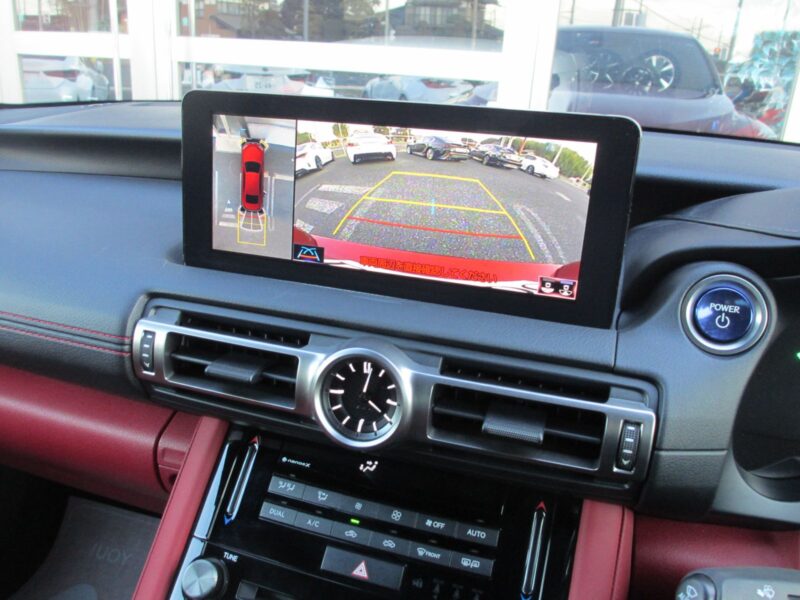 2021 LEXUS IS300h F Sport