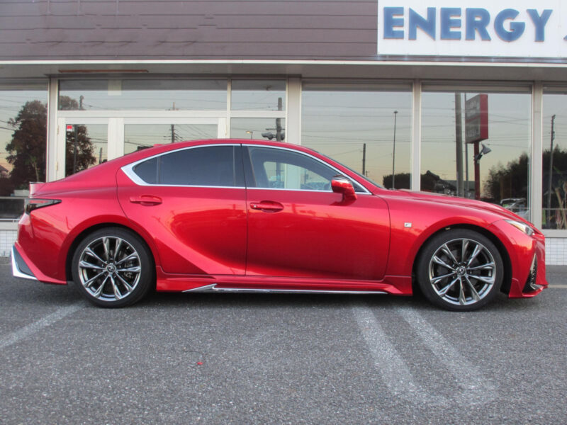 2021 LEXUS IS300h F Sport