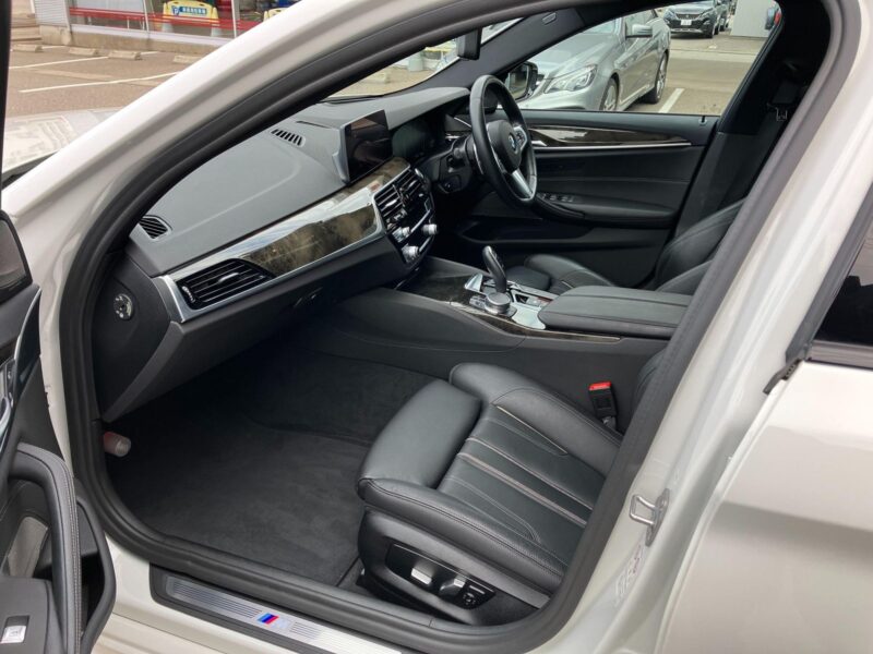 2019 BMW 530i M Sport