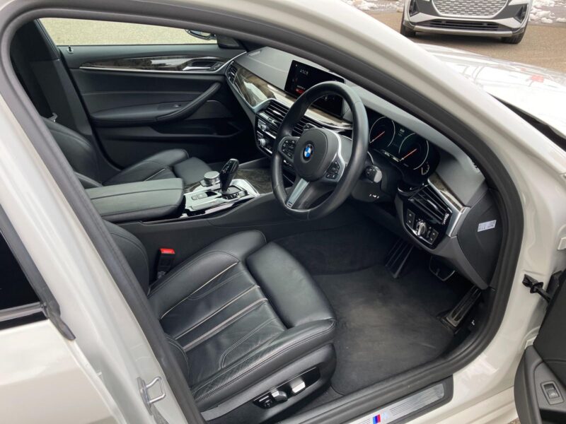 2019 BMW 530i M Sport