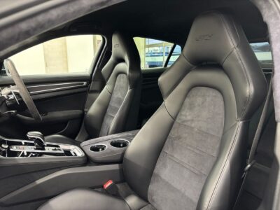 2020 Porsche Panamera GTS