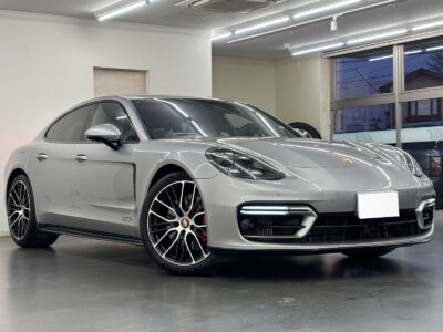 2020 Porsche Panamera GTS