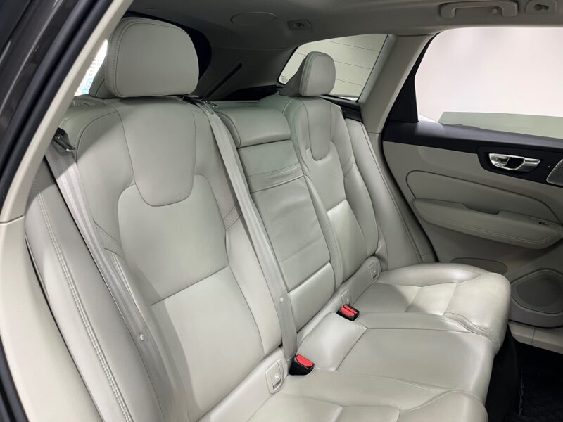 2021 Volvo XC60 B5 AWD Inscription