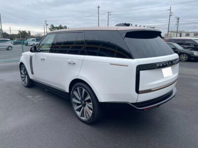 2024 Land Rover Range Rover 4.4 P615 V8 SV