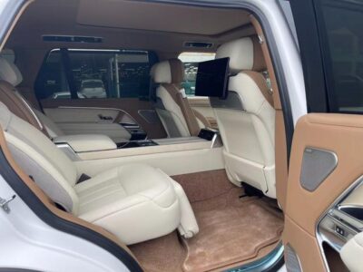 2024 Land Rover Range Rover 4.4 P615 V8 SV