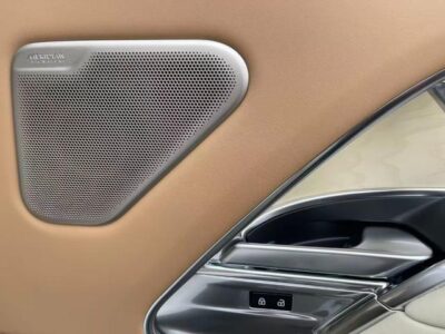 2024 Land Rover Range Rover 4.4 P615 V8 SV