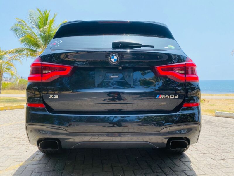 2019 BMW X3 M40d